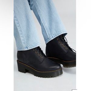 Doc Martens Shriver High Boots